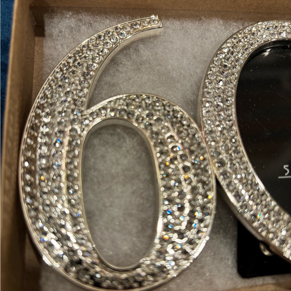 Hallmark Gold Crown “60” special moment picture frame - Picture 8 of 8